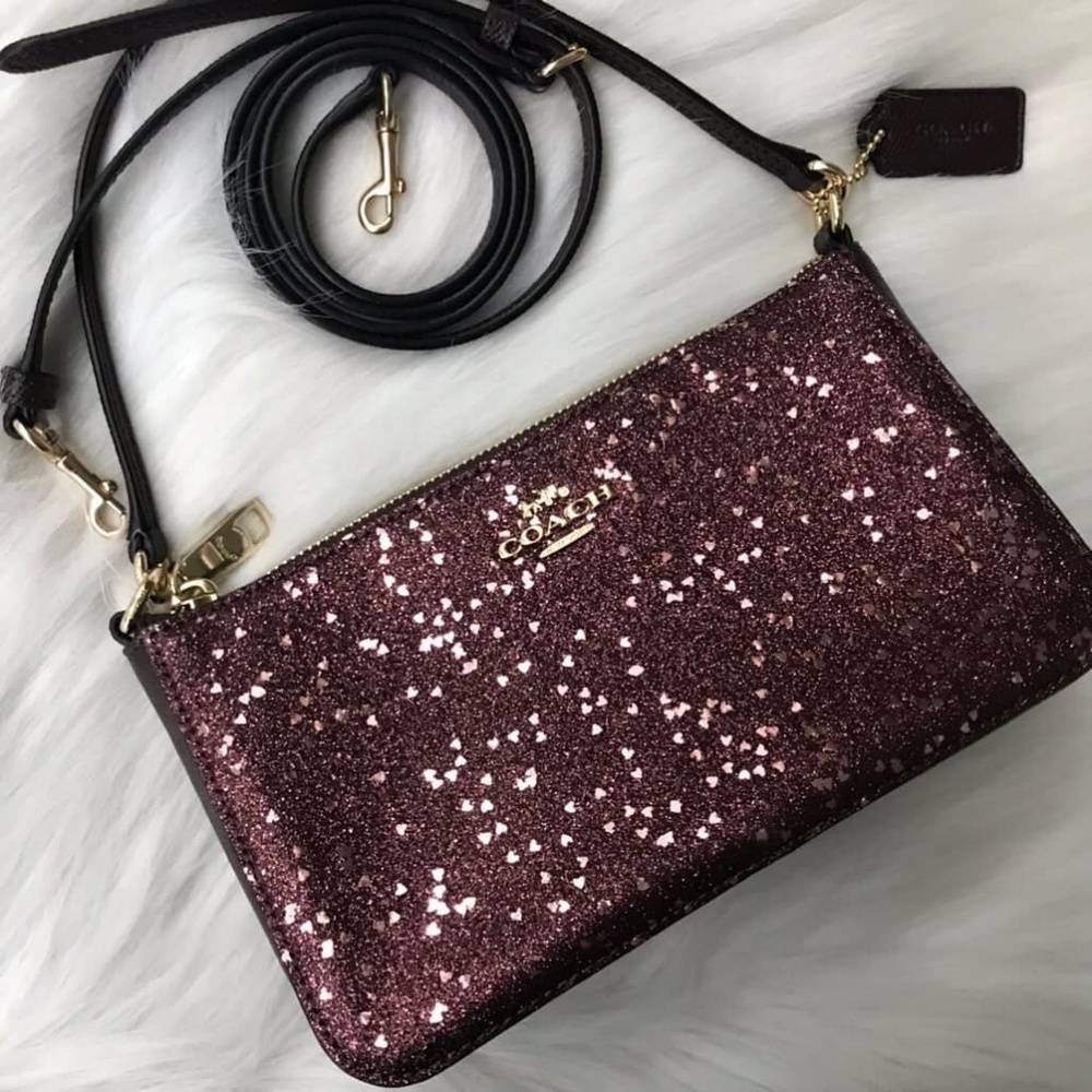 🍒NWT🍒 COACH HOLIDAY GLITTER SHOULDER BAG - Picture 5 of 8